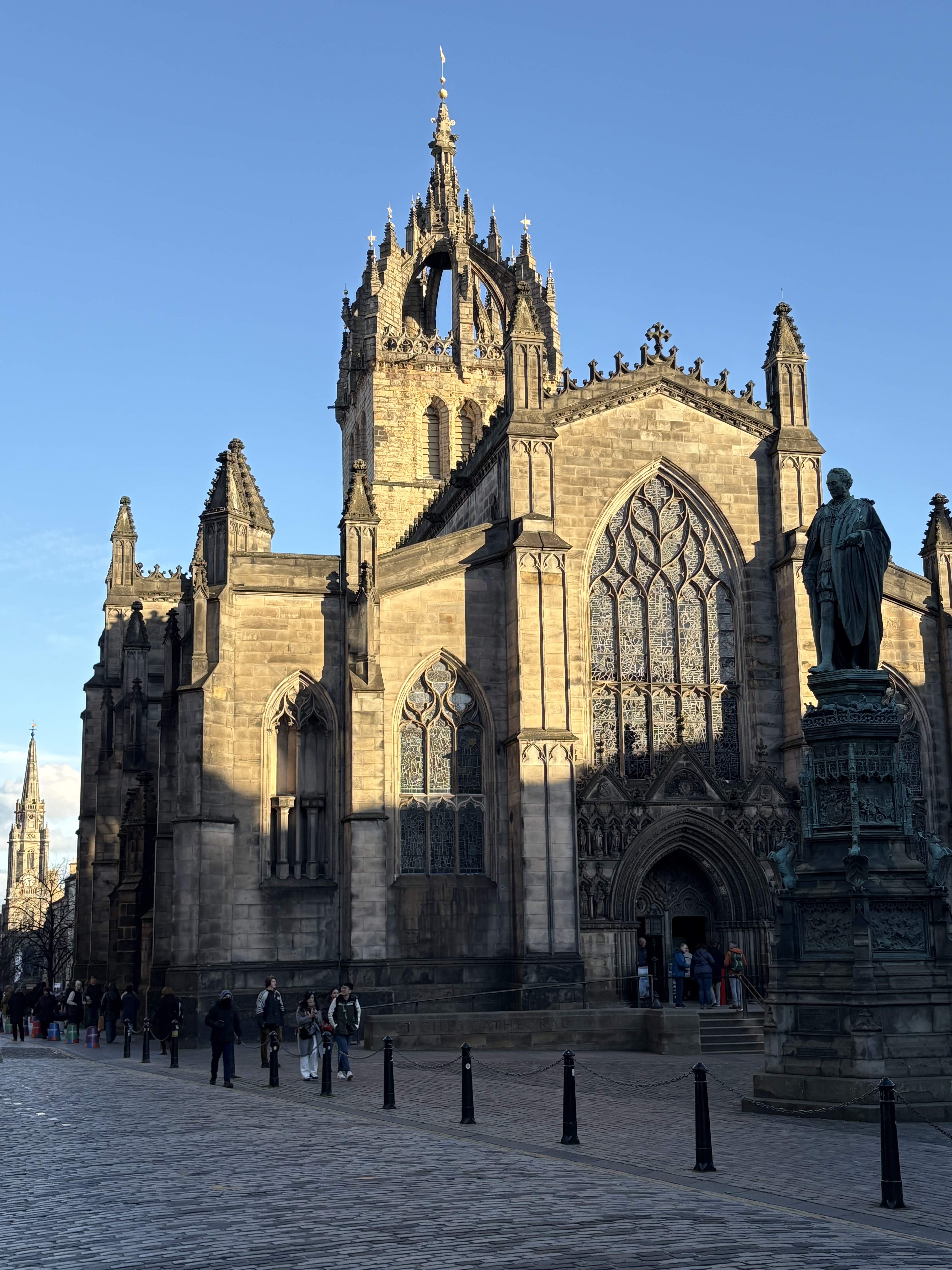 Edinburgh city scene